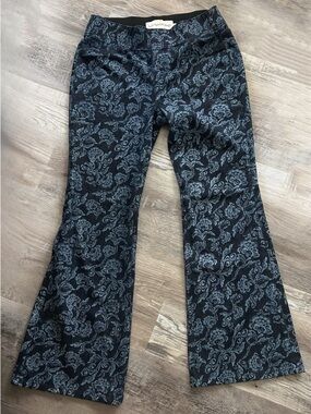 Soft Surroundings Stretch Denim Floral-Pattern Flare/Boot Cut Pants Size S